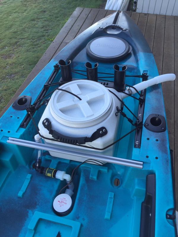 OEX style bait tank plumbed to fit the Kraken 13.5 Standard model.  This configuration would run off of a 12 volt battery.  Will also build self contained unit with 6 volt battery similar to the OEX Ultimate Bait Tank.
